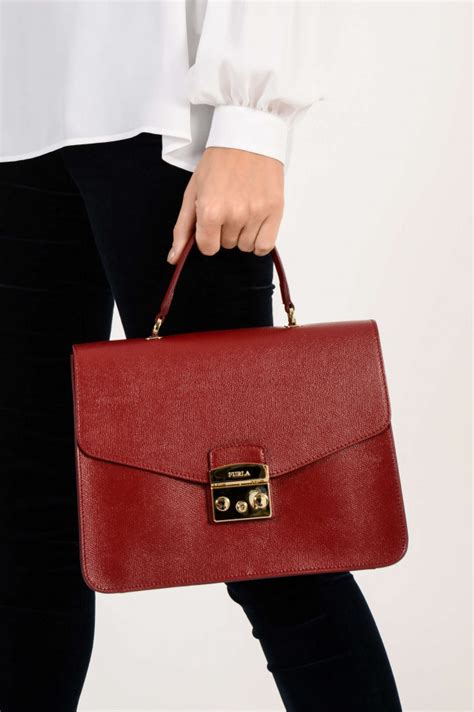 furla tasche rot|furla shopper.